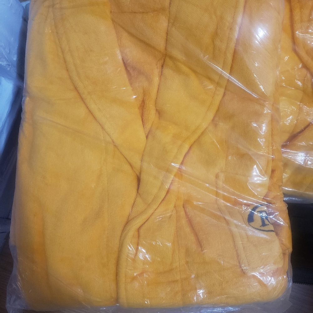 Bath Robes - image 2